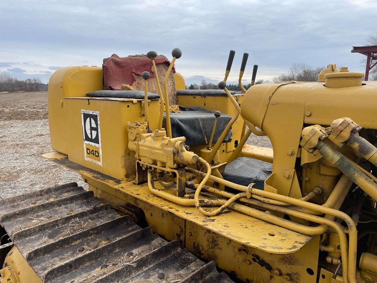 caterpillar-d4d-image-38