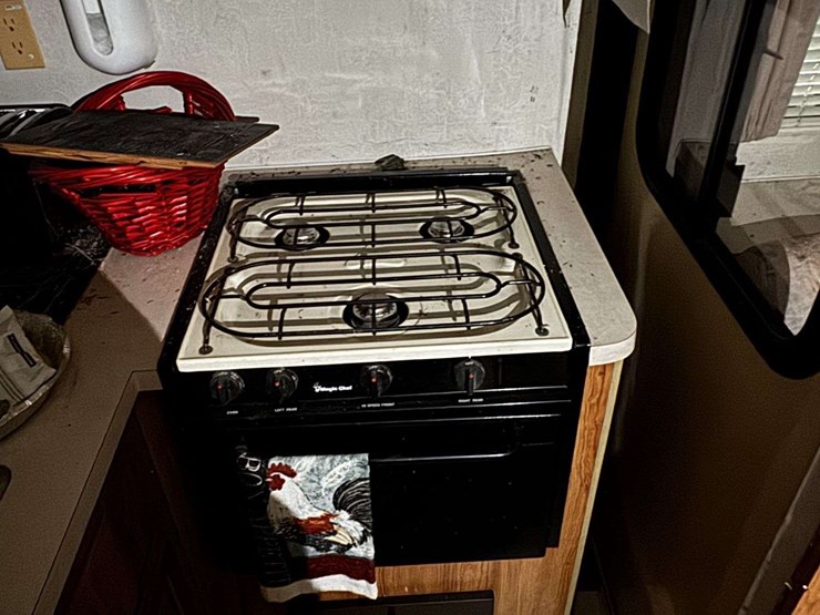 2000-coachmen-catalina-lite-hw-22'-travel-trailer-image-24