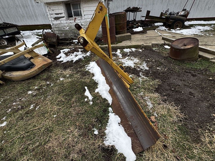 8'-3-pt.-rear-blade-image-2