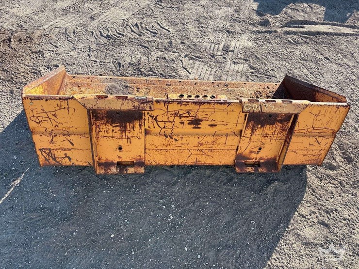 72in-bucket-skid-steer-attachment-image-5