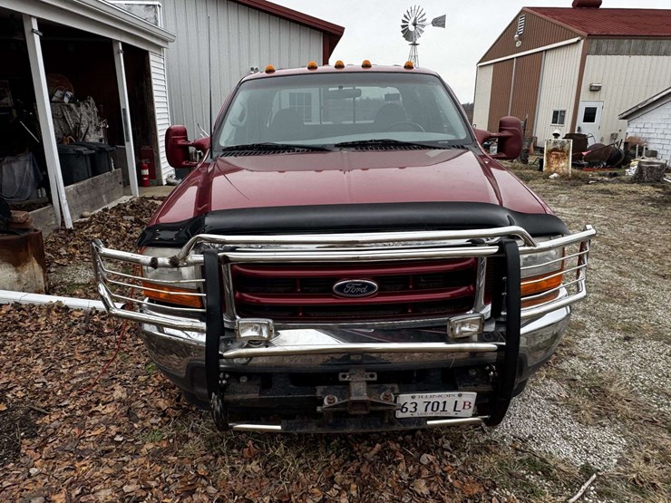 ford-f350-xlt-image-8