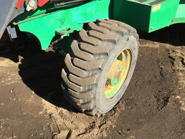 2016-deere-210lep-image-8