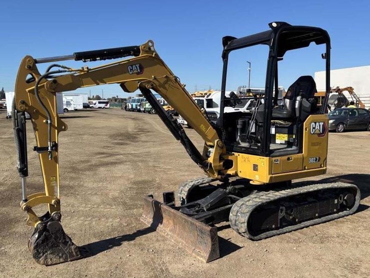 2022-caterpillar-302.7cr-image-1