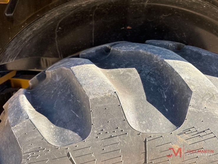 caterpillar-420-xe-image-11