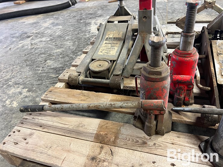 jacks-&-stands-image-12