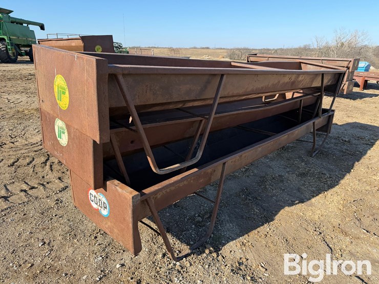 prairie-products-/-coop-12'-steel-feed-bunks-image-3