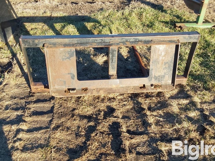 bale-spear-skid-steer-attachment-image-6