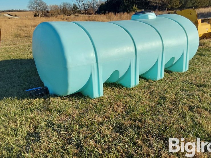 1500-gal-poly-tank-image-5