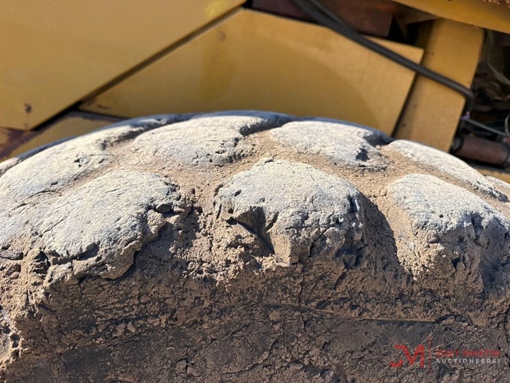 caterpillar-it28g-image-12