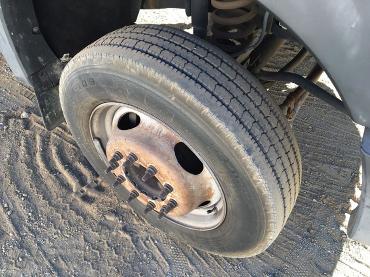 ford-f550-xl-image-13