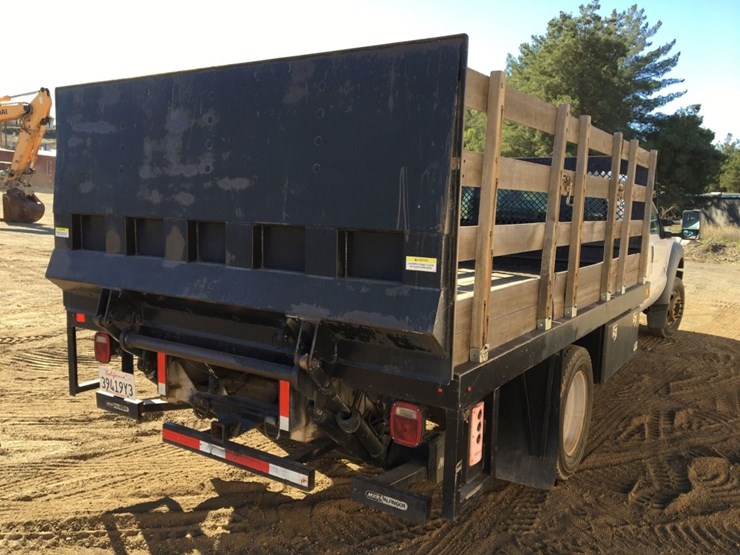 ford-f550-xl-image-3