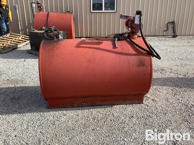 300-gallon-fuel-tank-w/fill-rite-pump-image-3