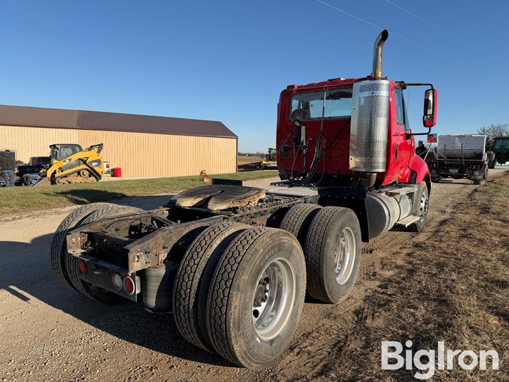 international-prostar-image-5