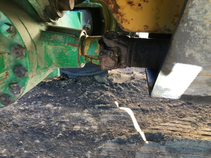 2016-deere-210lep-image-13