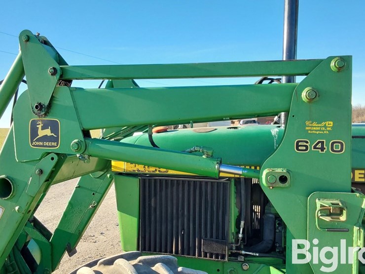 john-deere-2355-image-10