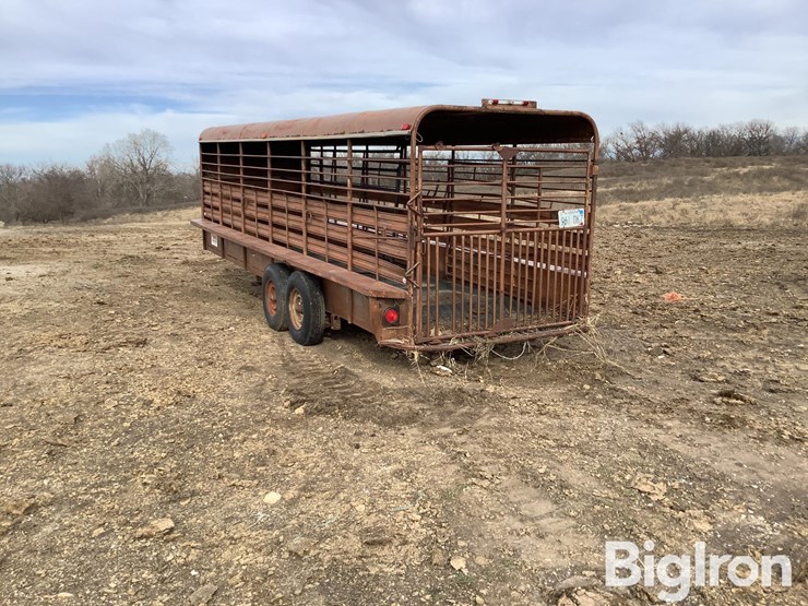 1979-neckover-t/a-24'-livestock-trailer-image-7