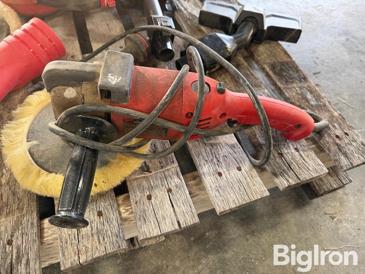 milwaukee-car-care-power-tools-image-11