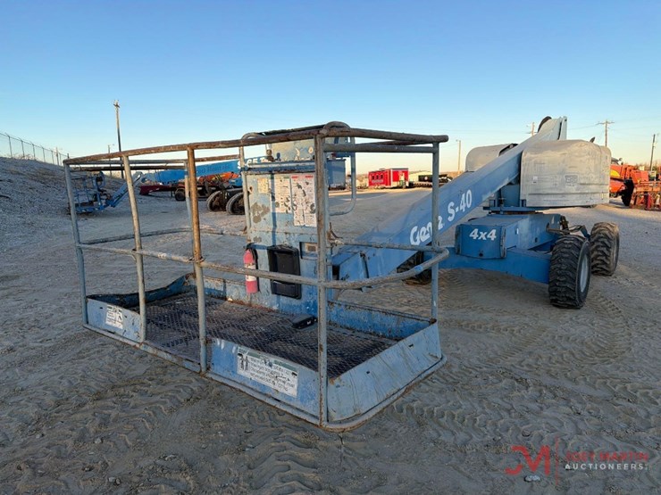 2005-genie-s40-image-2