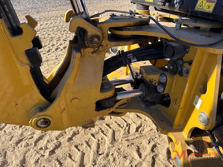 caterpillar-420-xe-image-20