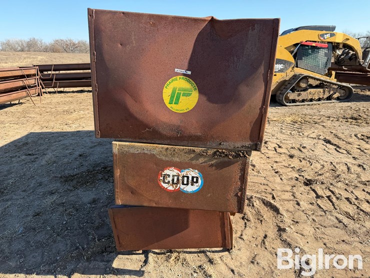 prairie-products-/-coop-12'-steel-feed-bunks-image-2