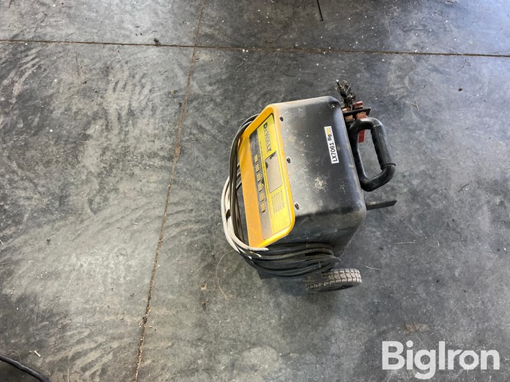 dewalt-12v-battery-starter/charger-image-7