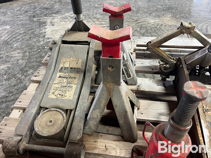 jacks-&-stands-image-13