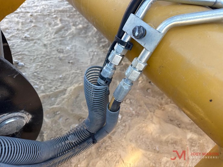 caterpillar-420-xe-image-8