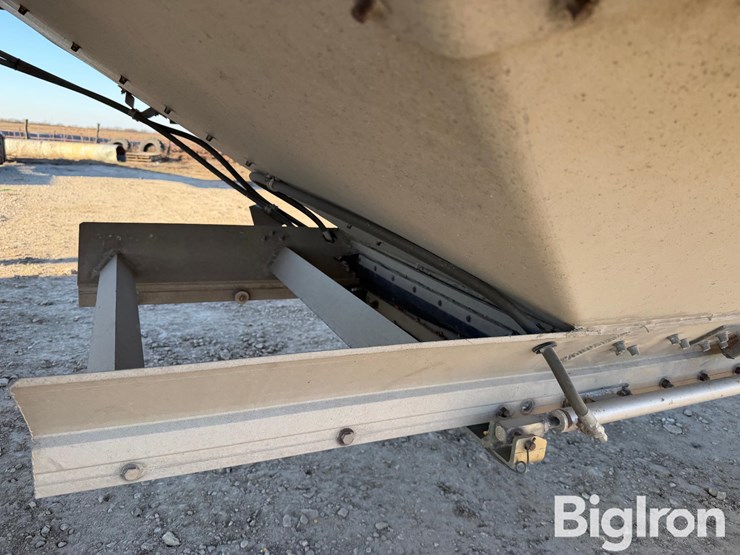 2004-timpte-super-hopper-image-17