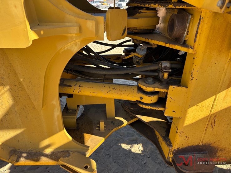 caterpillar-it28g-image-8