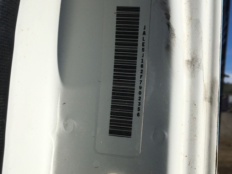 2015-isuzu-nqr-image-15