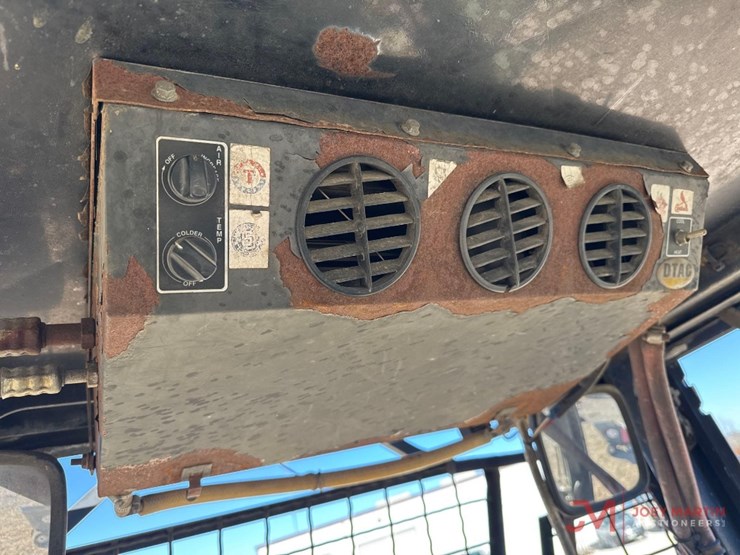 caterpillar-it28g-image-27