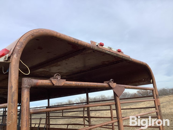 1979-neckover-t/a-24'-livestock-trailer-image-13