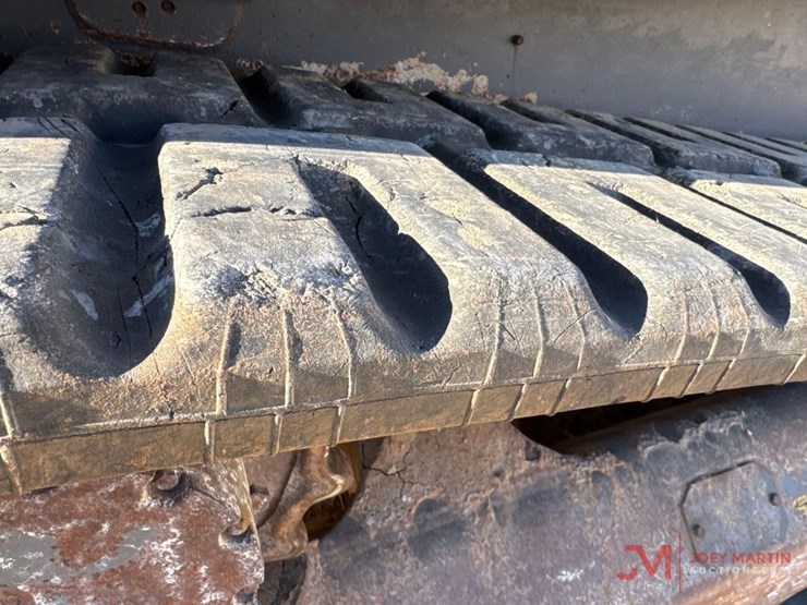 takeuchi-tl12r2-image-11