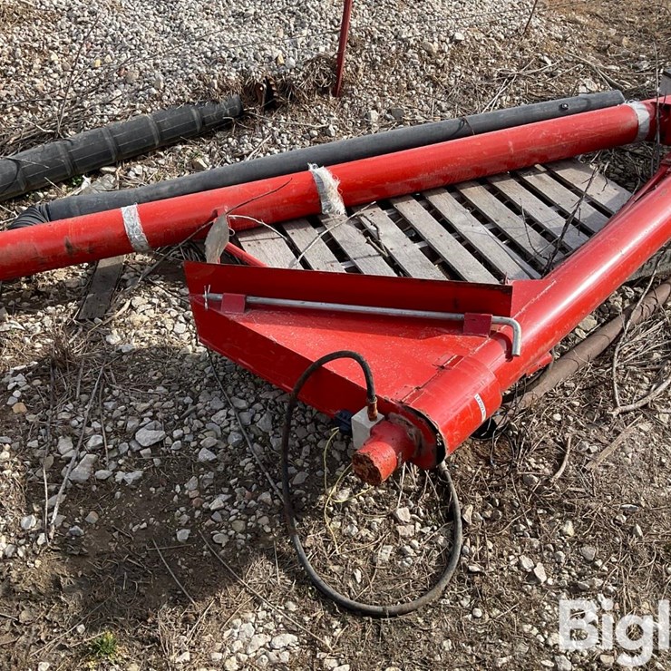Westfield Tailgate Drill-Fill Auger