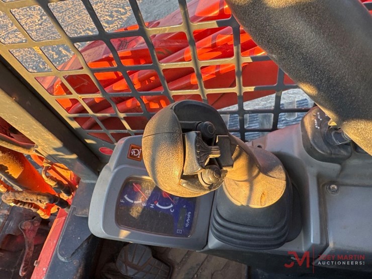 kubota-svl75-2-image-15