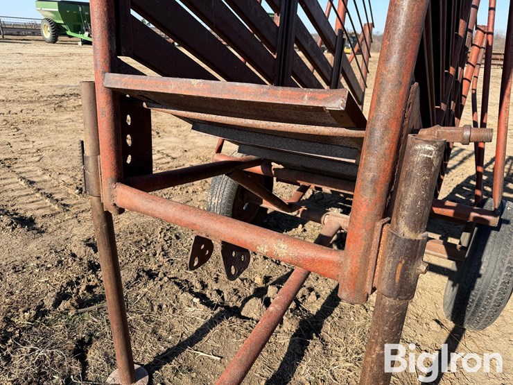 shop-built-10'-portable-loading-chute-image-9