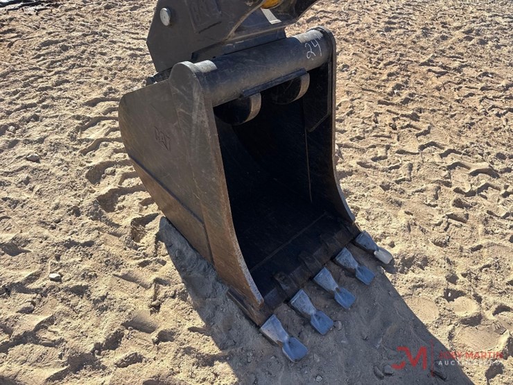 caterpillar-420-xe-image-19