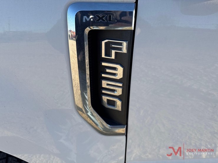 ford-f350-xl-image-6