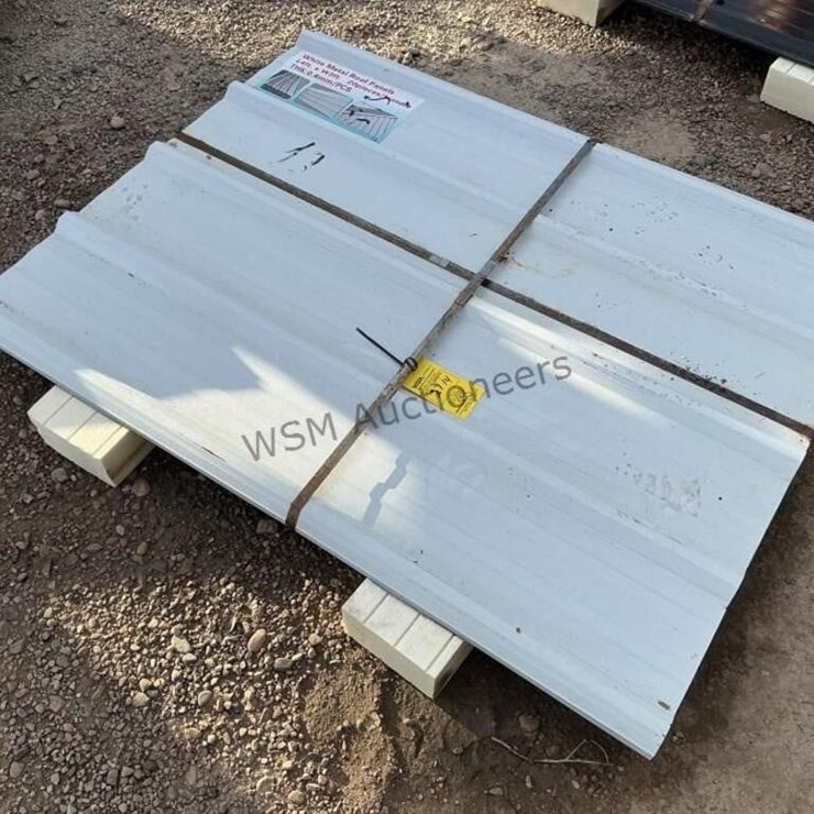 (20) 3FT X 4FT WHITE METAL ROOF PANELS