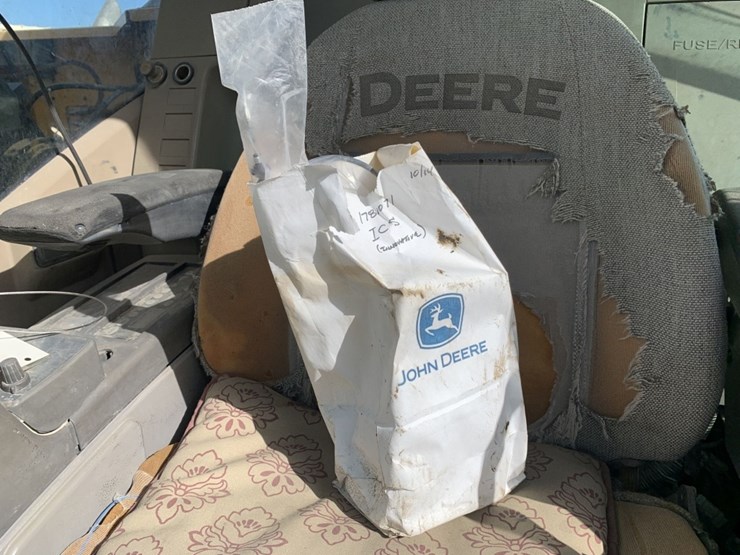 deere-225d-lc-image-9