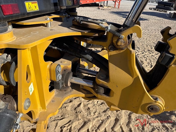 caterpillar-420-xe-image-13