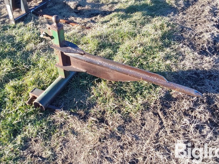 shop-built-3-pt-bale-spear-image-1