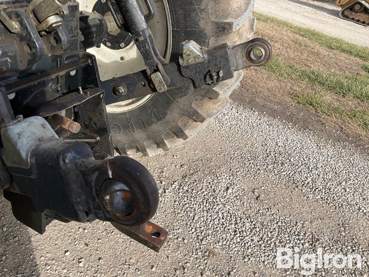 new-holland-t6070-plus-image-16