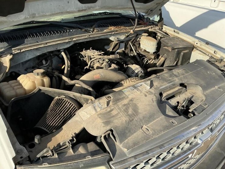 2005-chevrolet-silverado-2500-image-8