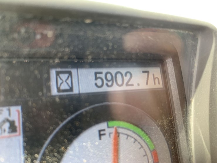 deere-225d-lc-image-5