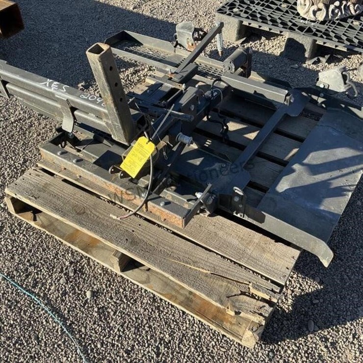 HITCH MOUNT WHEELCHAIR LIFT