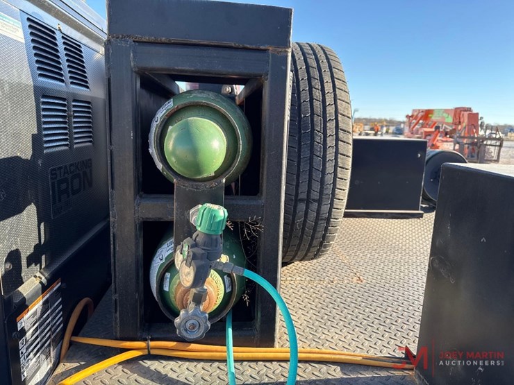 ford-f350-xl-image-11