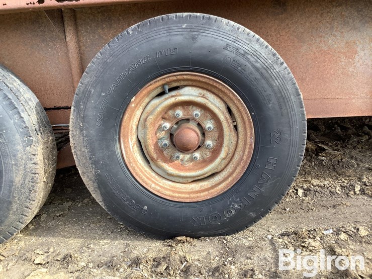 1979-neckover-t/a-24'-livestock-trailer-image-19