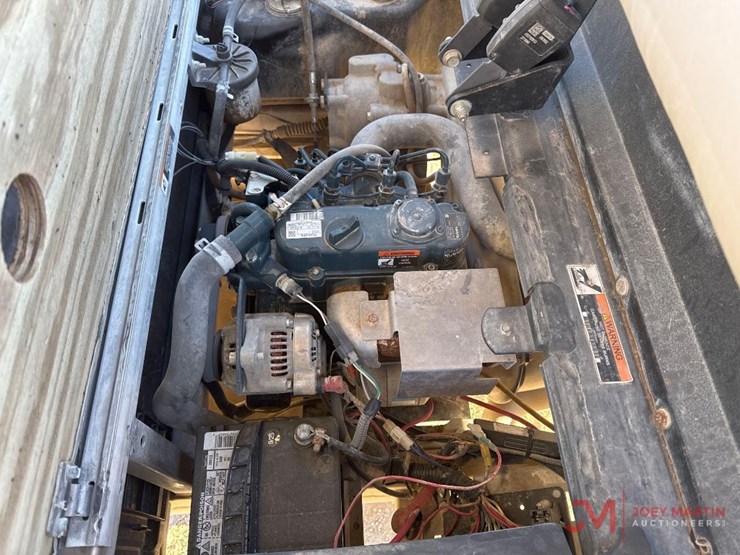 2019-ingersoll-rand-club-car-carry-all-utv-image-9