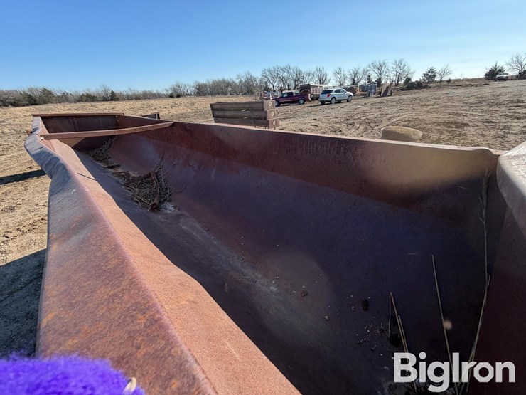 prairie-products-/-coop-12'-steel-feed-bunks-image-19